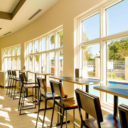 Holiday Inn Express St. Petersburg North / I-275 By Ihg Exterior foto