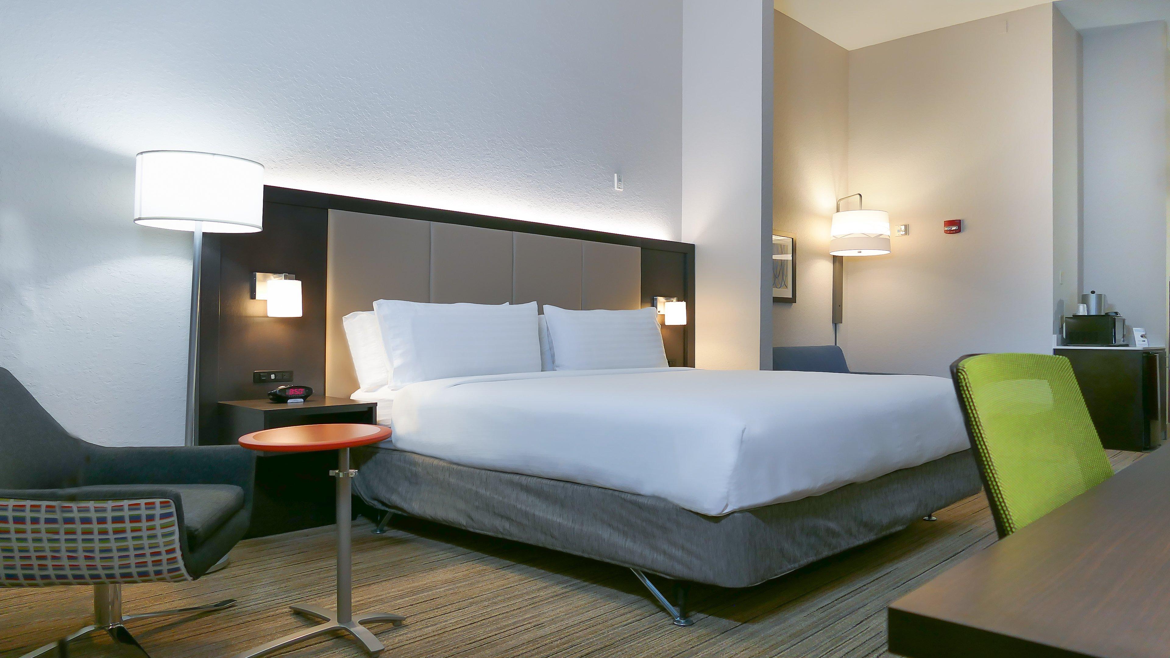 Holiday Inn Express St. Petersburg North / I-275 By Ihg Exterior foto
