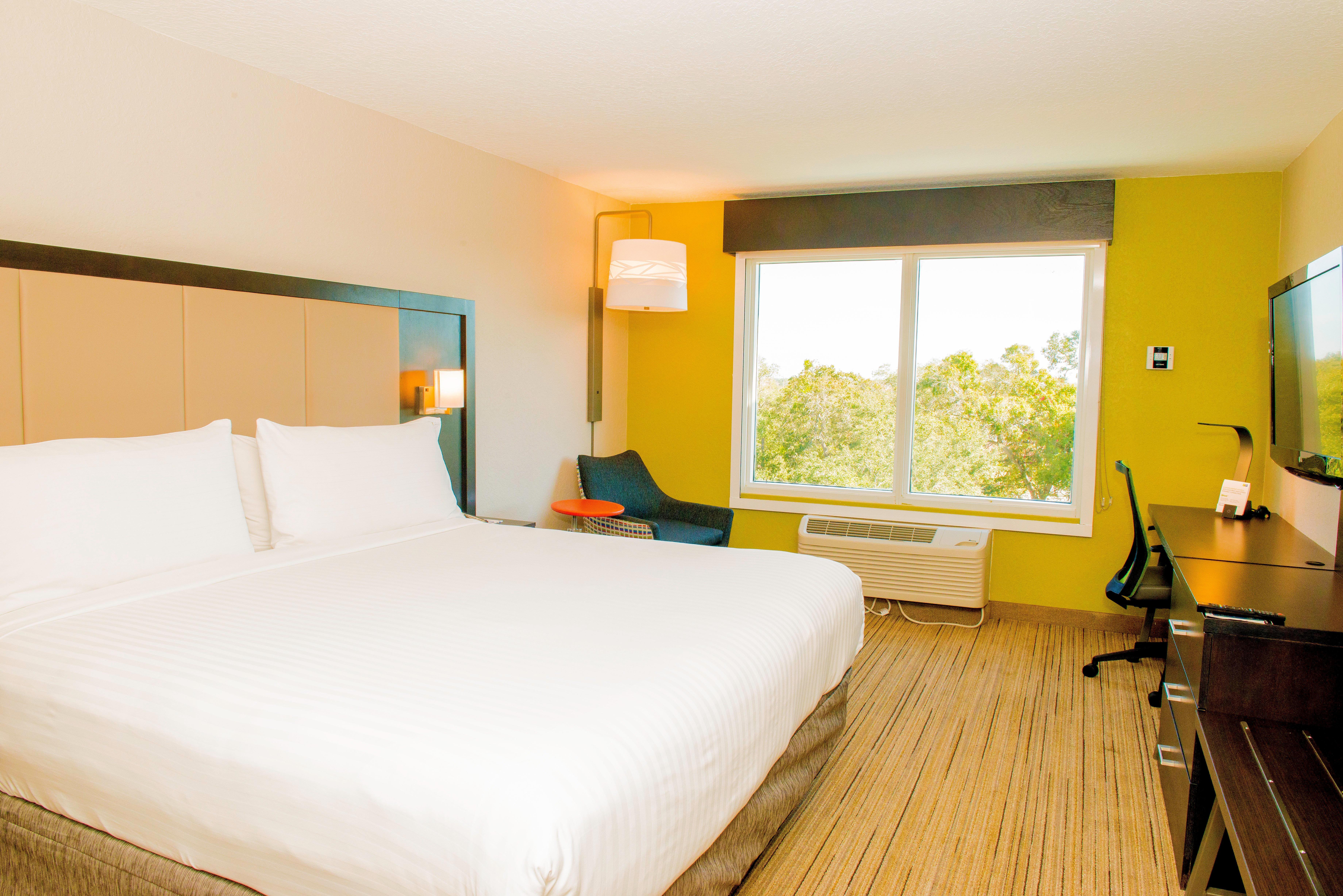 Holiday Inn Express St. Petersburg North / I-275 By Ihg Exterior foto