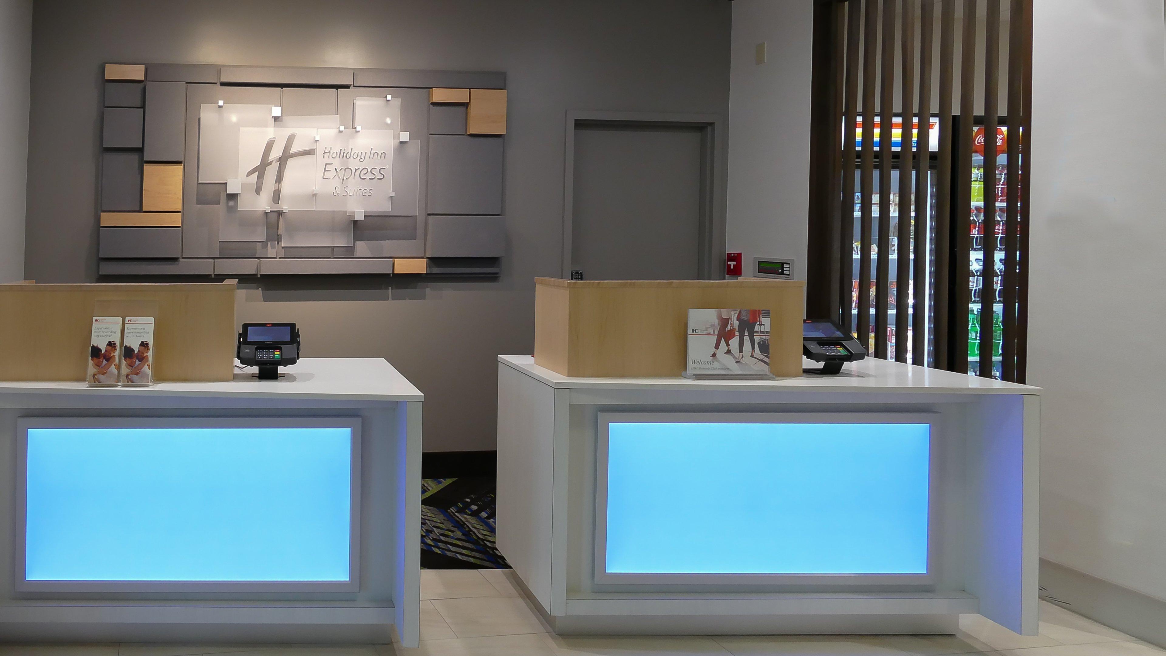 Holiday Inn Express St. Petersburg North / I-275 By Ihg Exterior foto